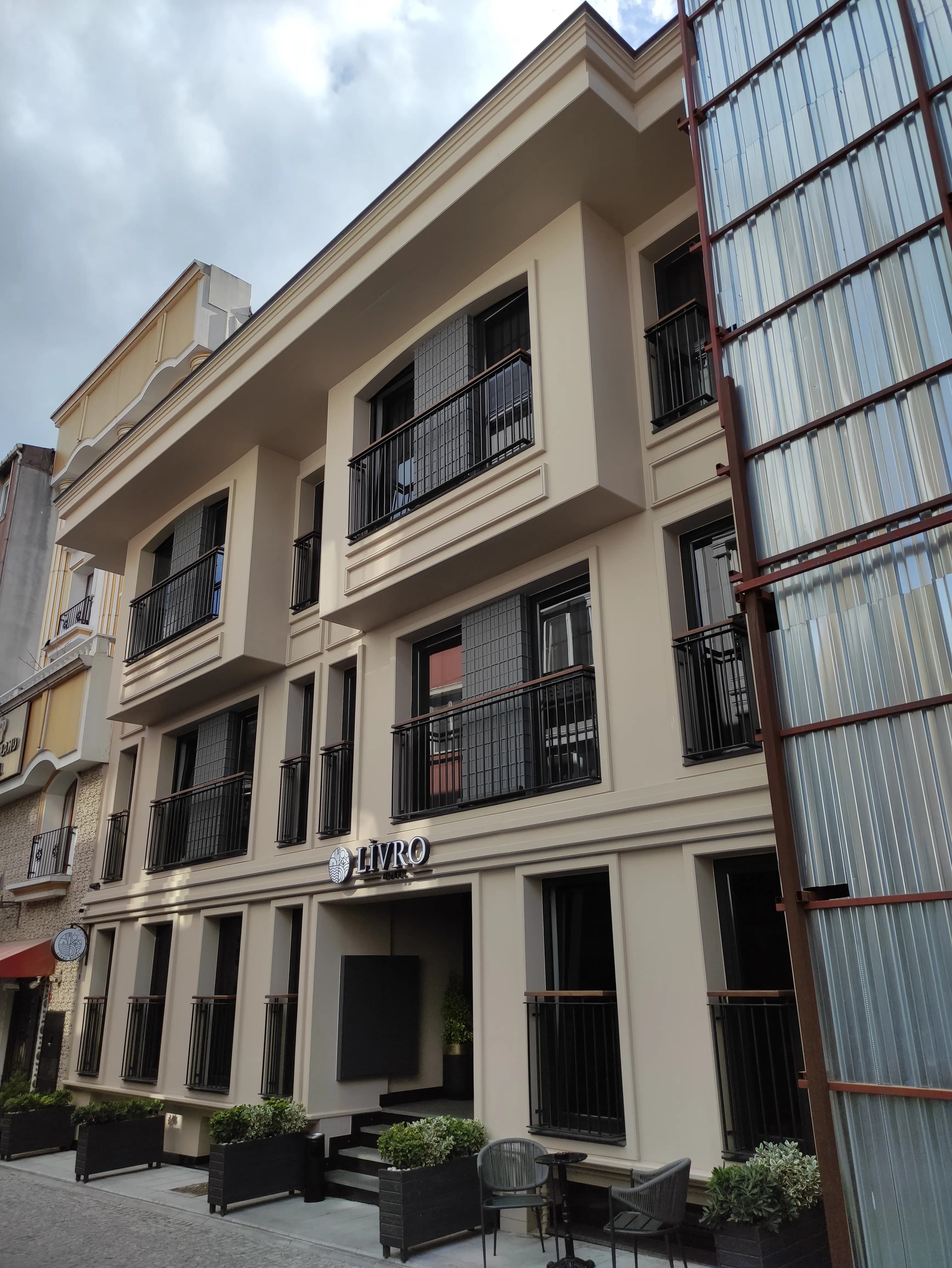 LİVRO OTEL